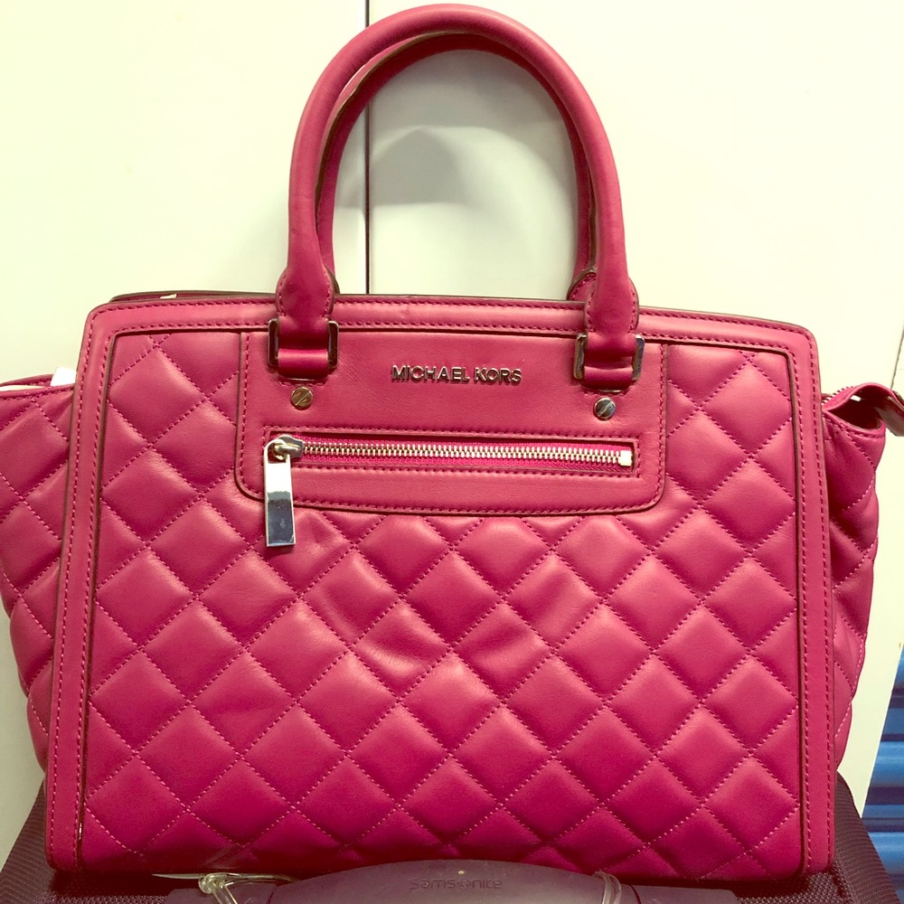 🚨SOLD 🚨 Michael Kors Crossbody/Top Handle
